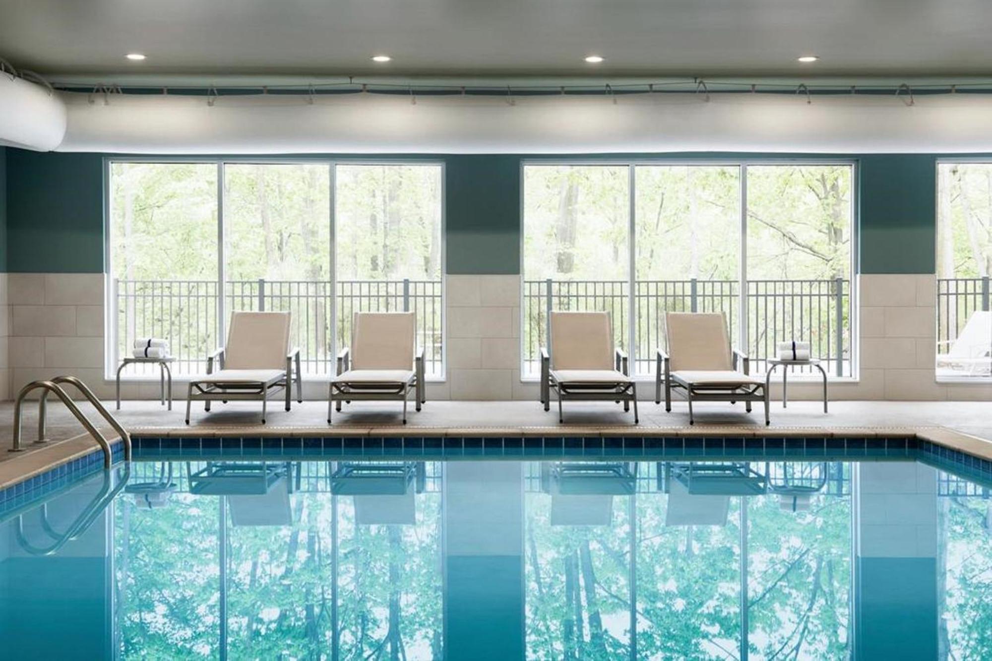 Holiday Inn Express & Suites Mansfield - Ontario By Ihg Εξωτερικό φωτογραφία